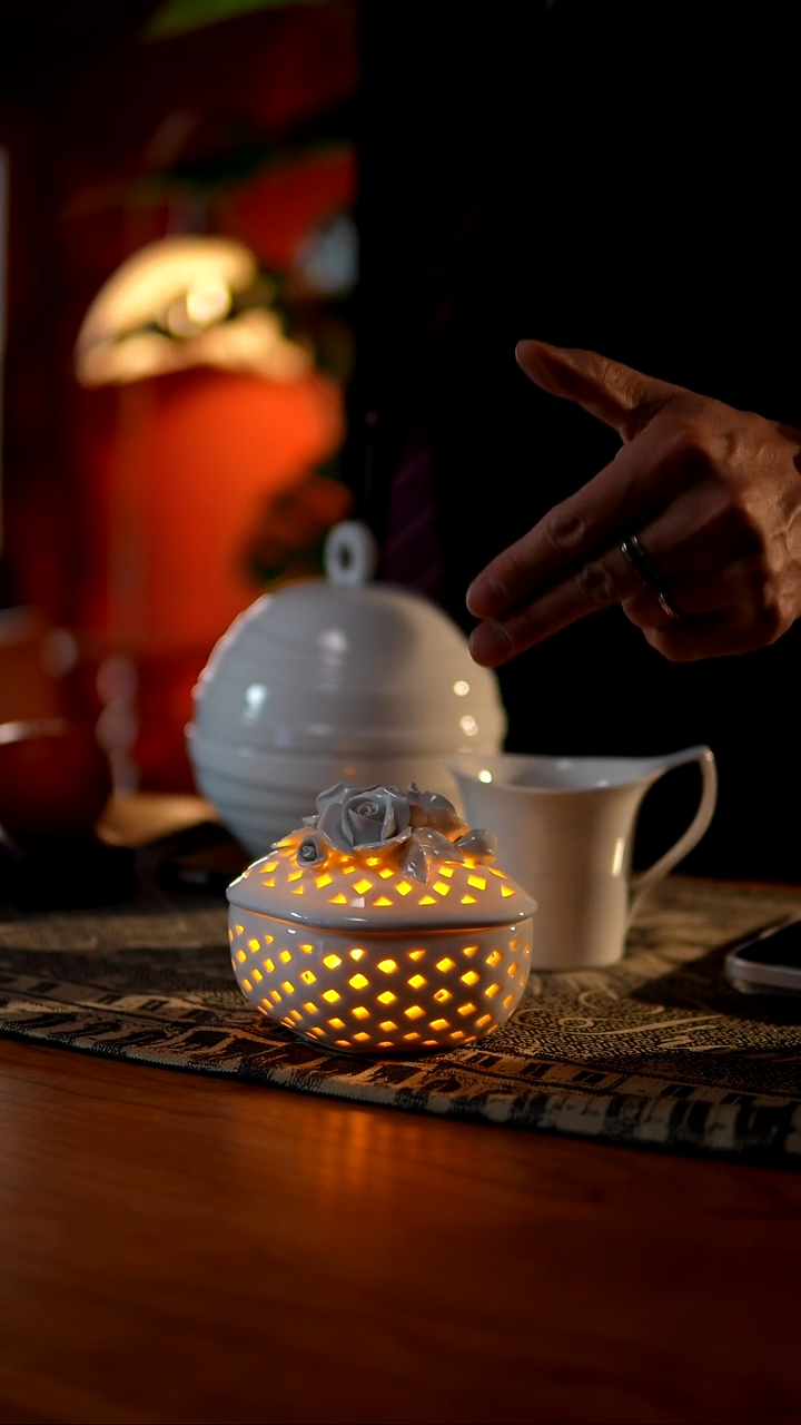 当代手捏花镂空盖盒【DTM家】带LED蛋糕灯