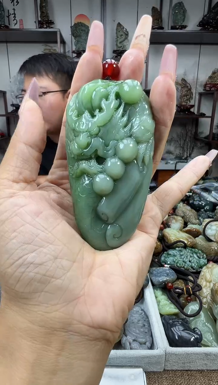 和田玉未镶嵌把件1