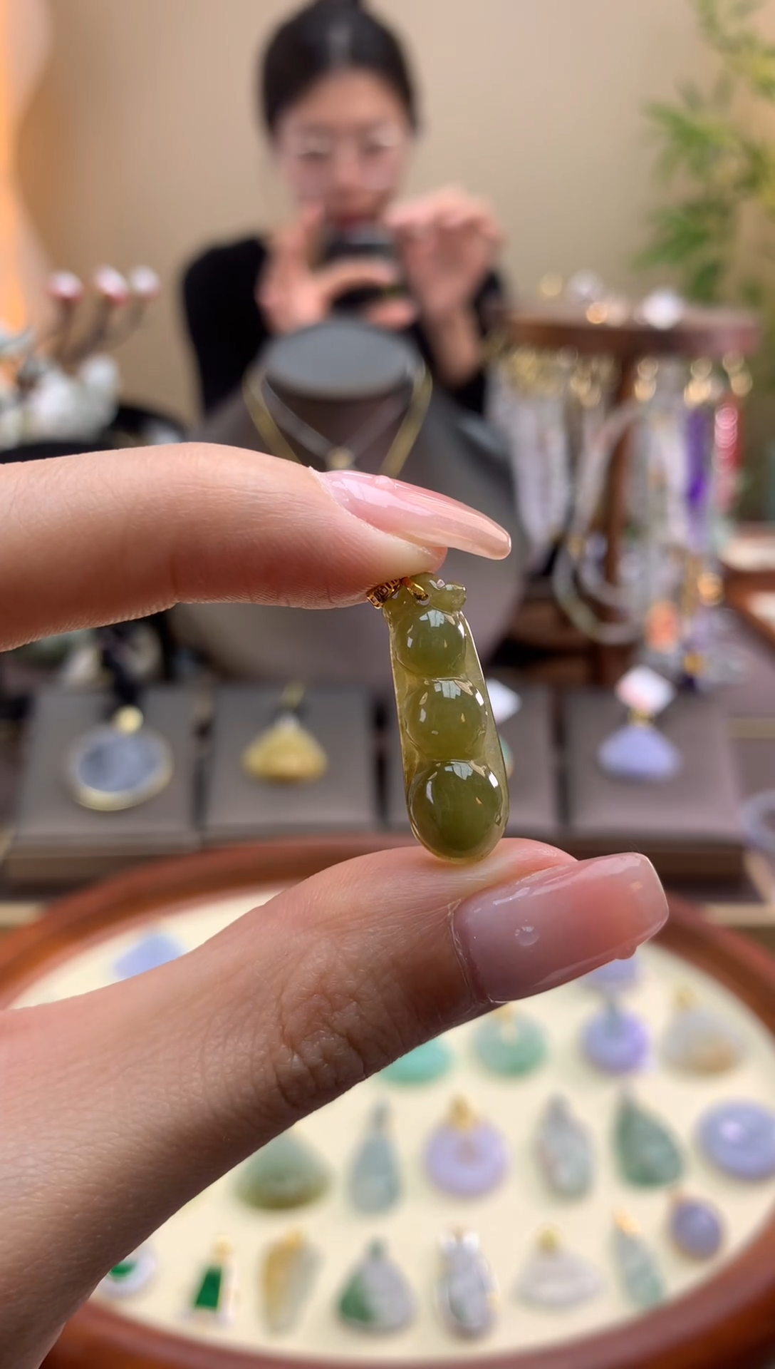 【闪购商品】翡翠颈饰18K金镶嵌豆子