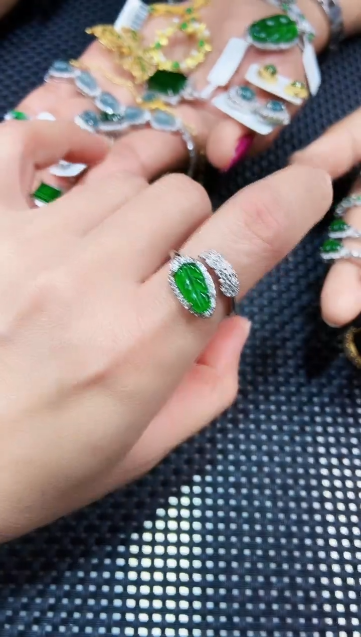 【闪购商品】翡翠戒指未镶嵌111111111