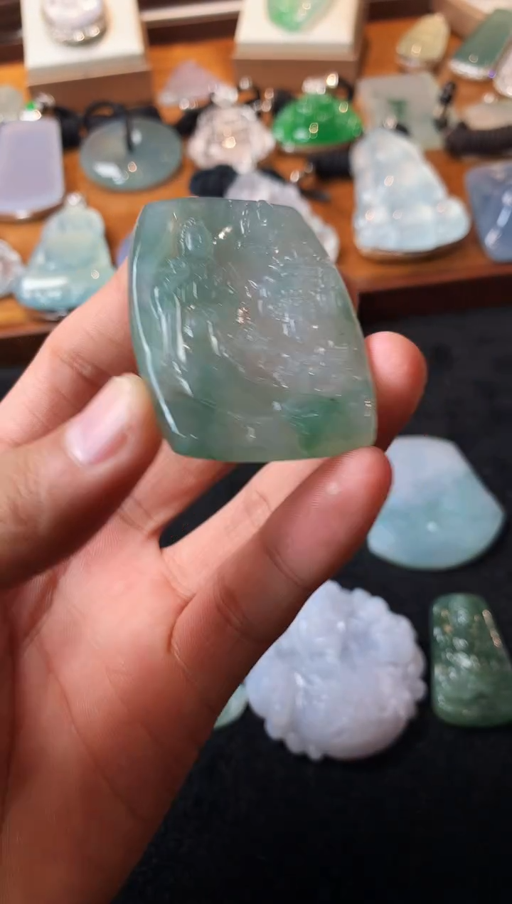 未镶嵌定制翡翠?****?  S毛货不退不换