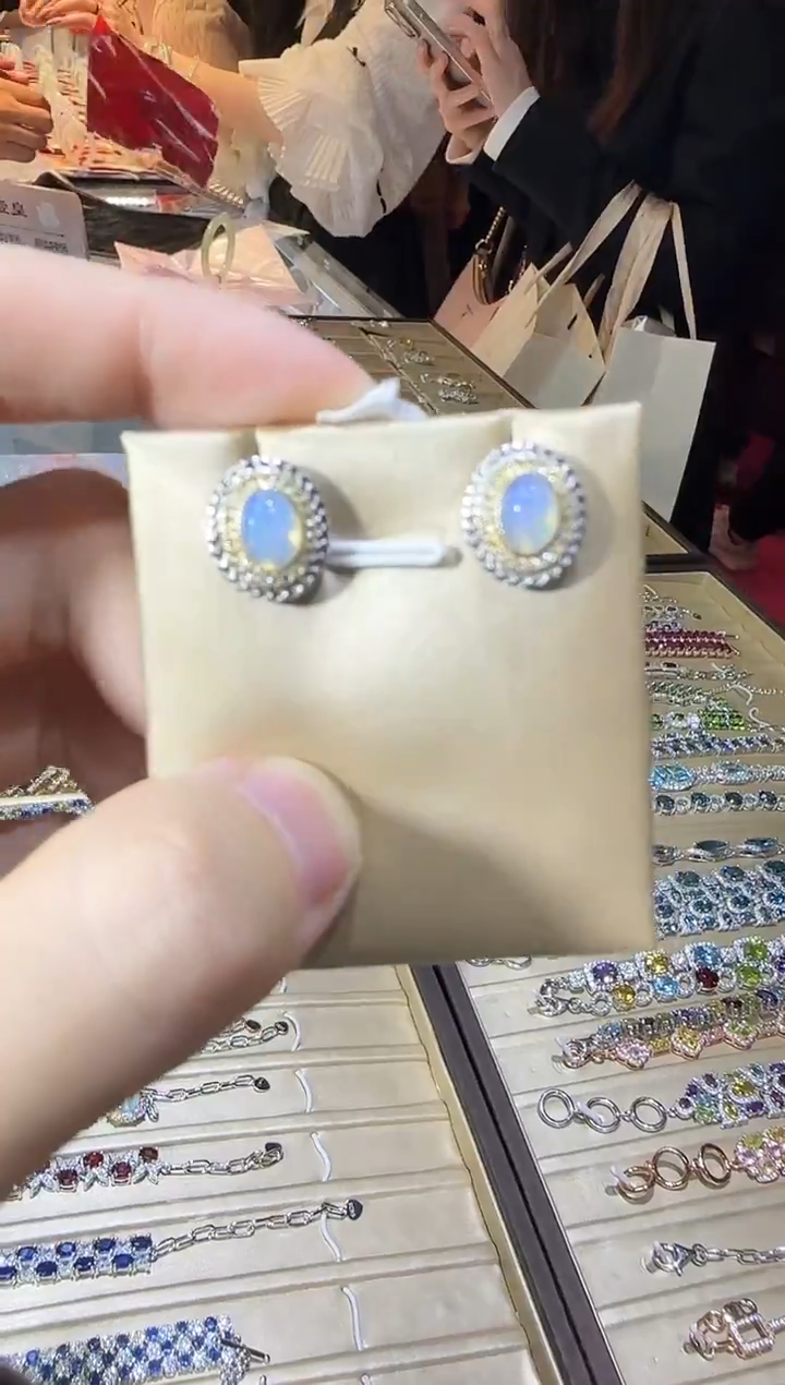 银S925镶嵌欧泊珠宝奇石8mm耳钉