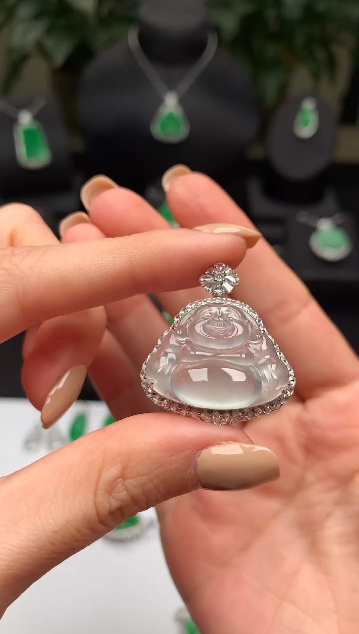 翡翠18K金镶嵌颈饰佛公