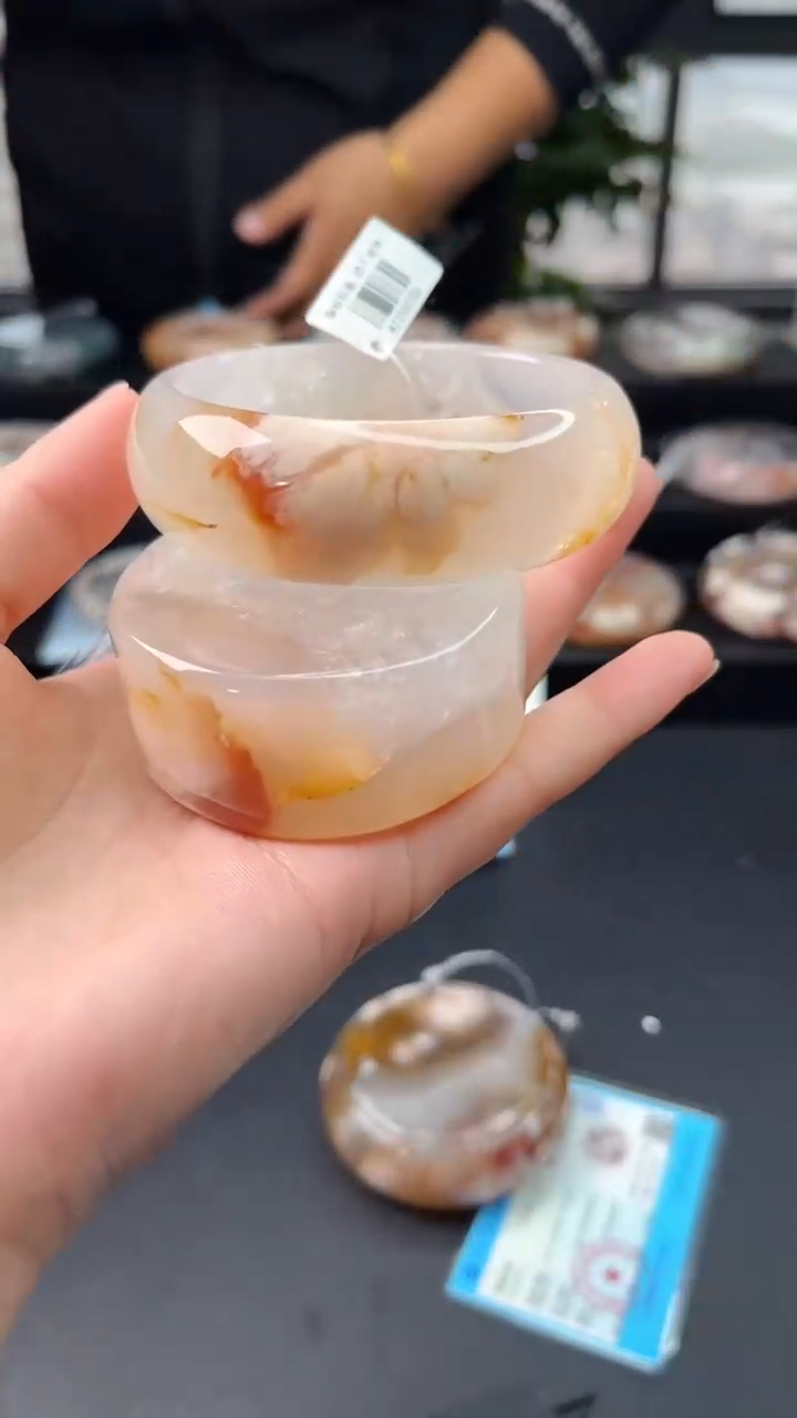 【闪购商品】石英质玉手镯未镶嵌赠送镯心（圈口59