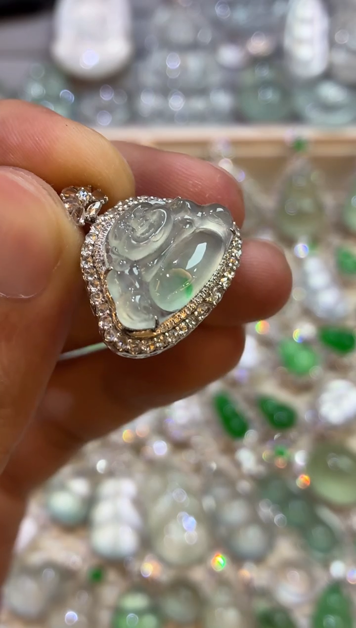 吊坠(不含链)18K金镶嵌翡翠佛公