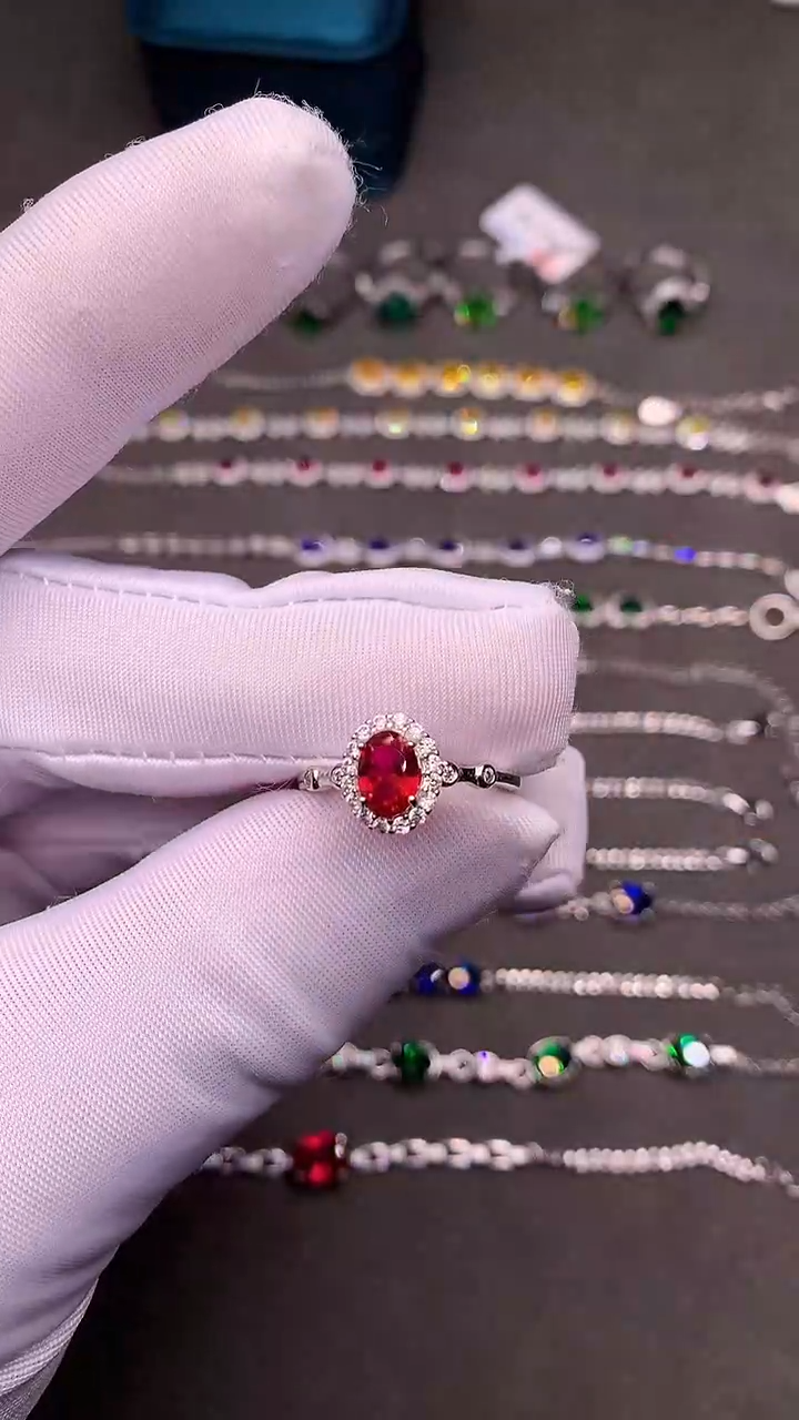 【闪购商品】红宝石戒指银S925镶嵌......