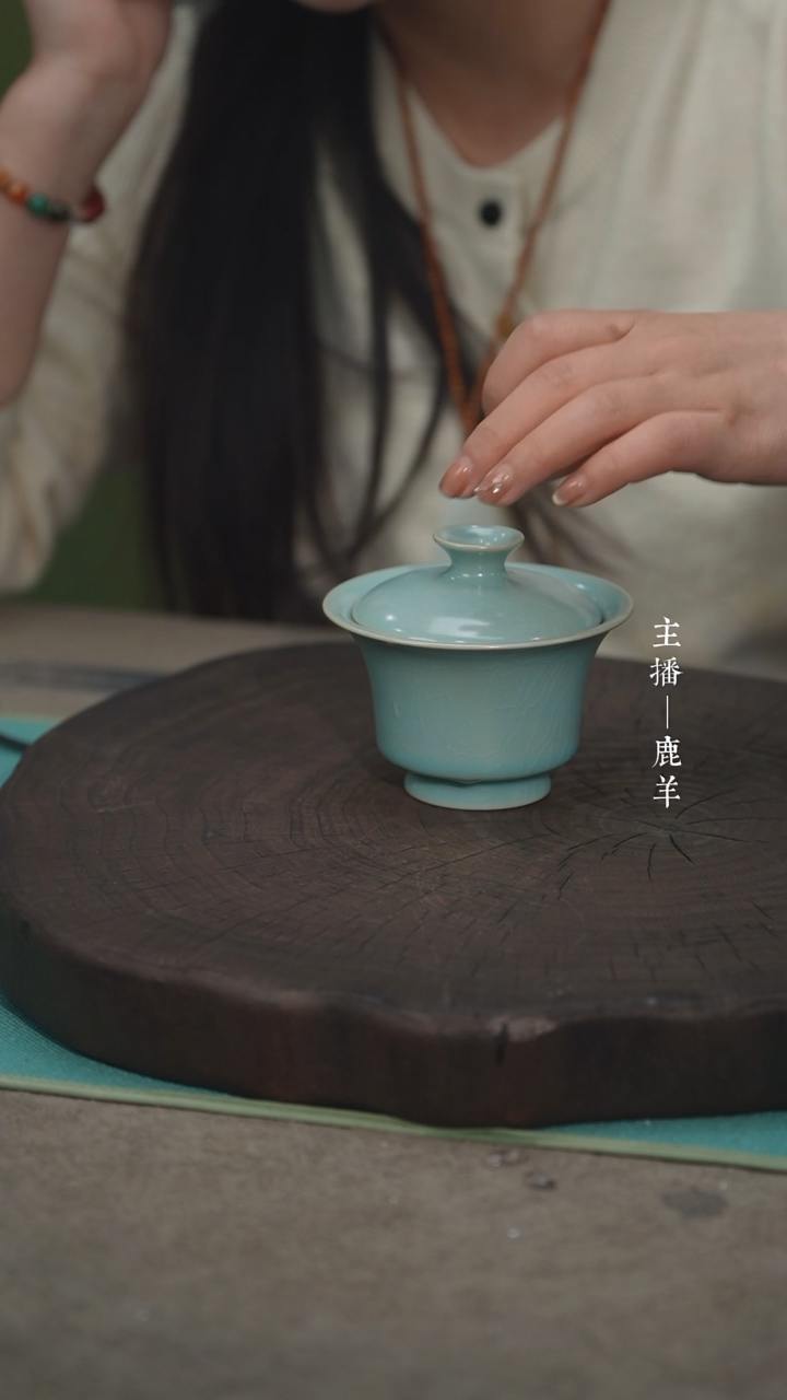 【闪购商品】撇足马蹄两才（海英底款）——龙羊
