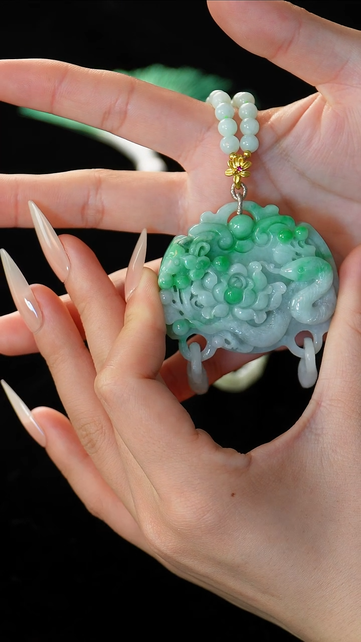 【闪购商品】翡翠未镶嵌颈饰天然翡翠花开富贵