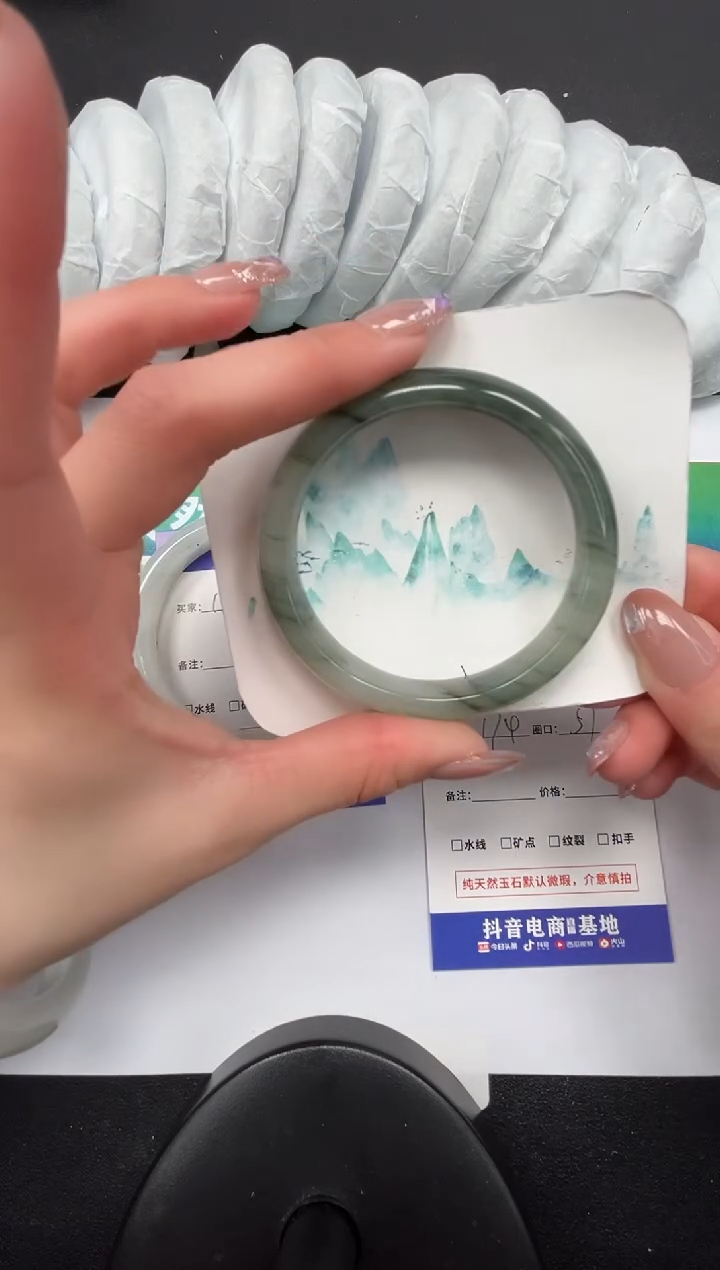 【闪购商品】石英质玉手镯未镶嵌174-57