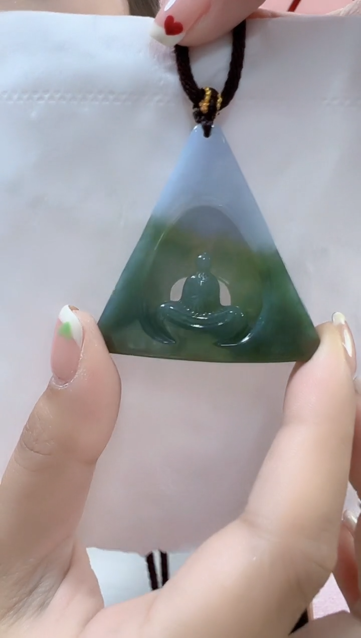 【闪购商品】翡翠颈饰未镶嵌孤品悟道高49宽46厚6+