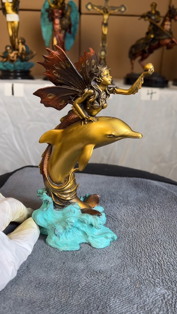 精铜材质精美雕塑