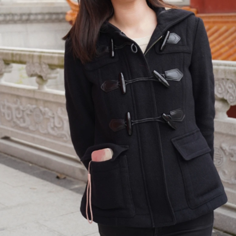 99新 BURBERRY/博柏利 汤/P235705638/牛角扣 短款 连帽外套 36