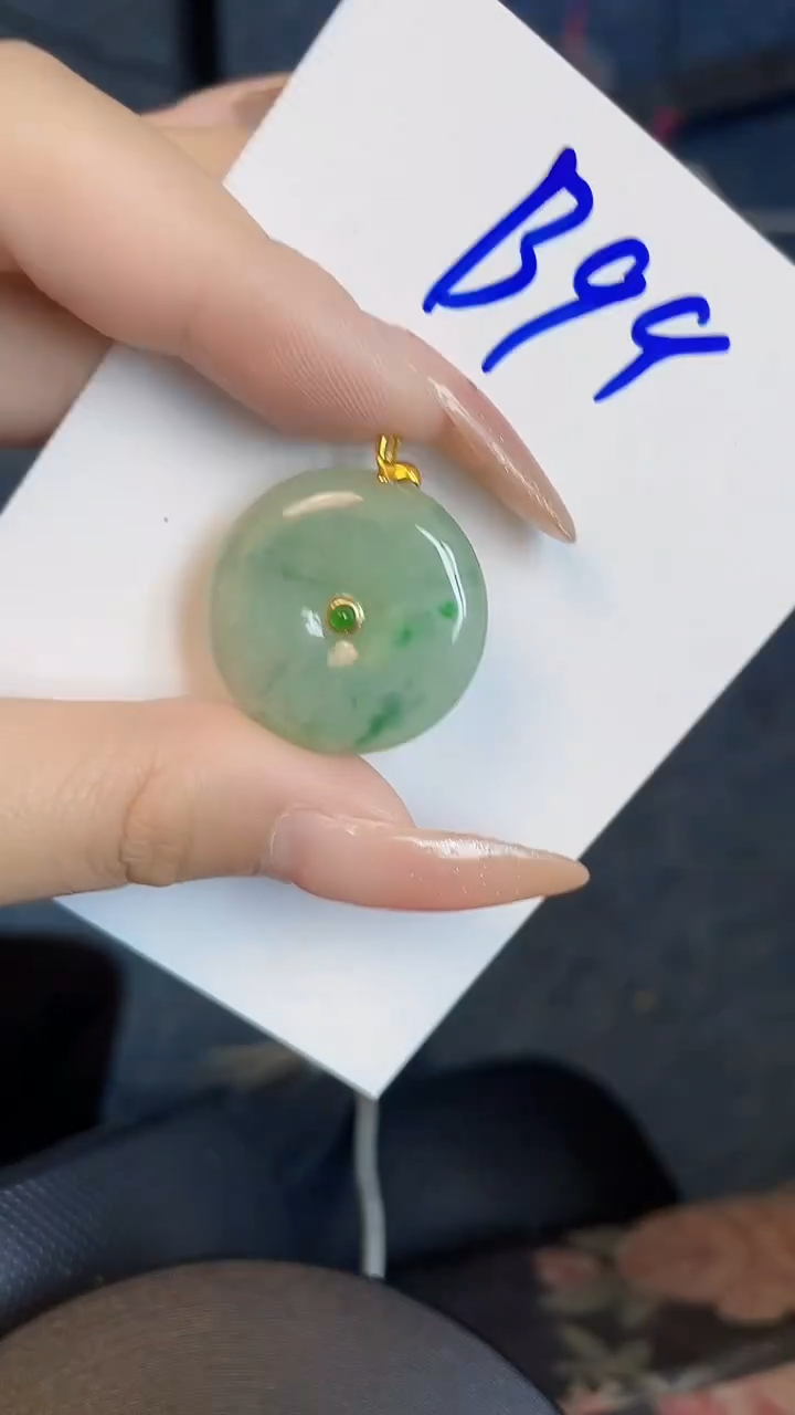 【闪购商品】翡翠颈饰18K金镶嵌00000000