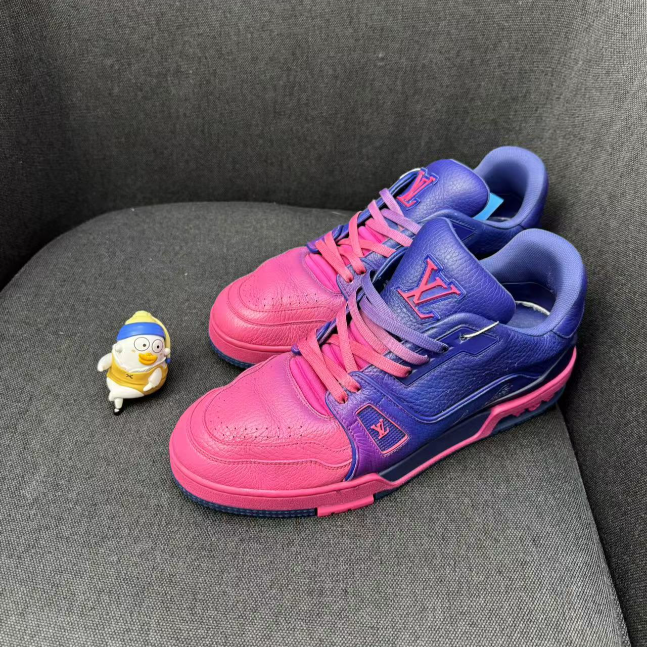 95新 LouisVuitton/路易威登 渐变紫变色龙板鞋