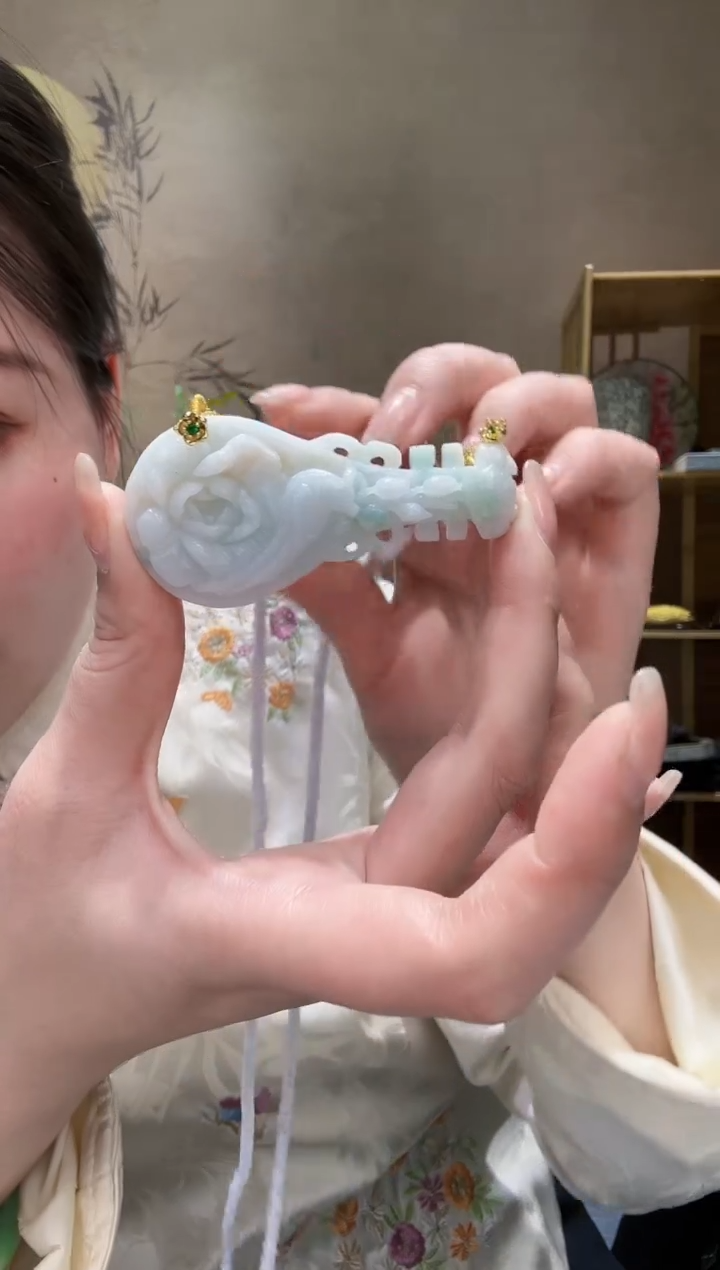 【闪购商品】翡翠颈饰未镶嵌吊坠