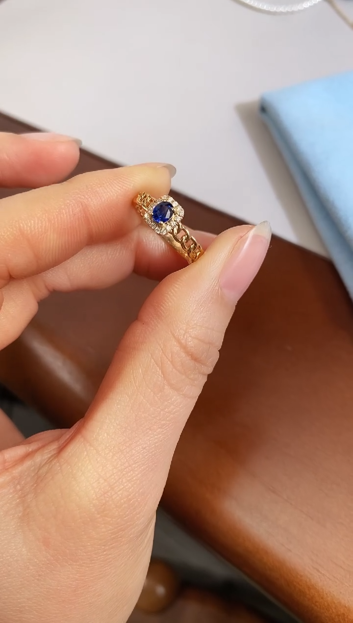【闪购商品】蓝宝石戒指18K金镶嵌主石30分