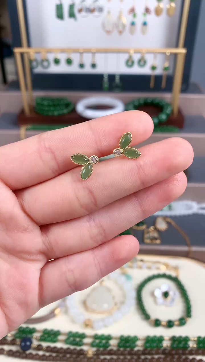 银S925镶嵌和田玉耳饰1