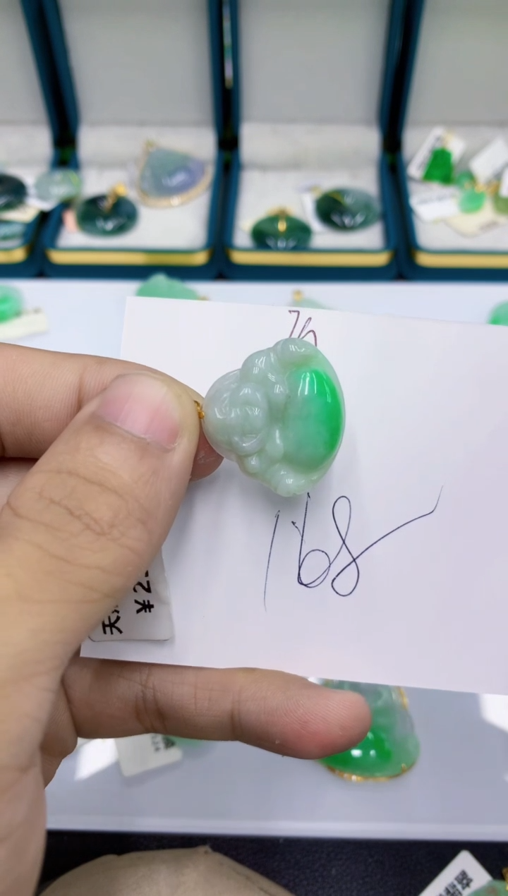 颈饰未镶嵌翡翠1111111