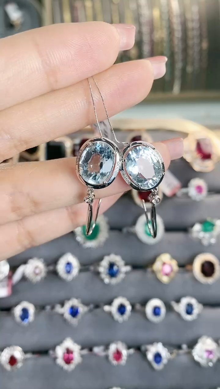 海蓝宝石耳坠18K金镶嵌一对