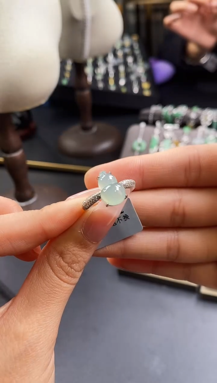 颈饰银S925镶嵌翡翠15703