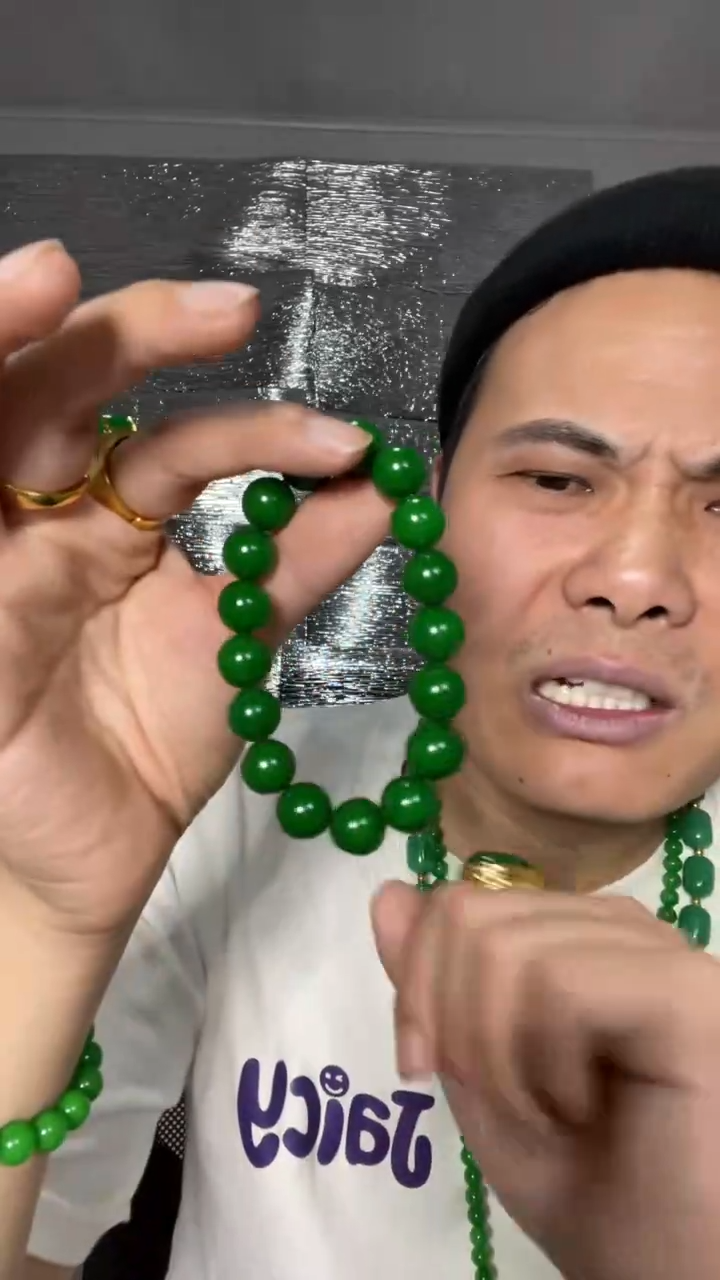 未镶嵌手串翡翠【小伍珠宝】缅料木左色12m手串