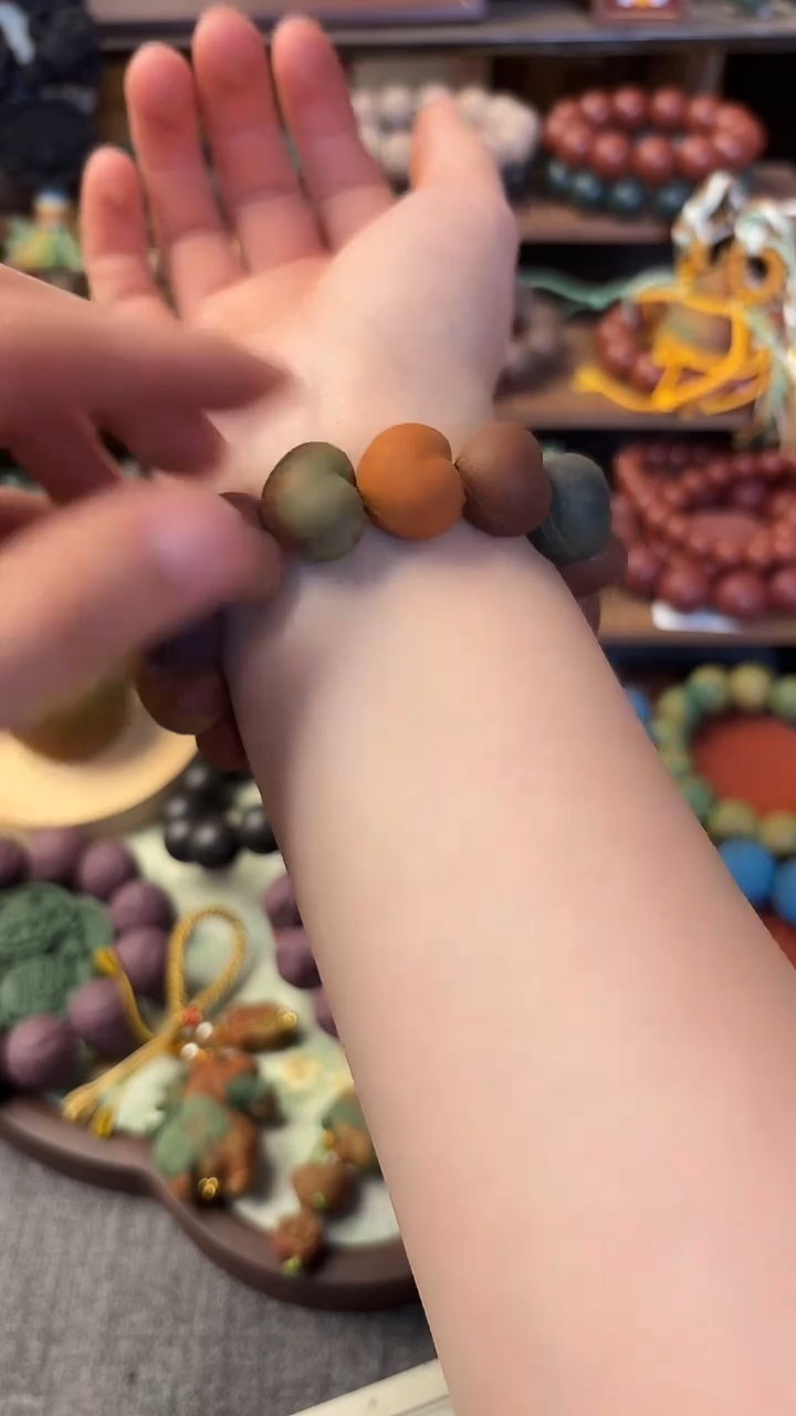 泥塑小心心多宝手串一条