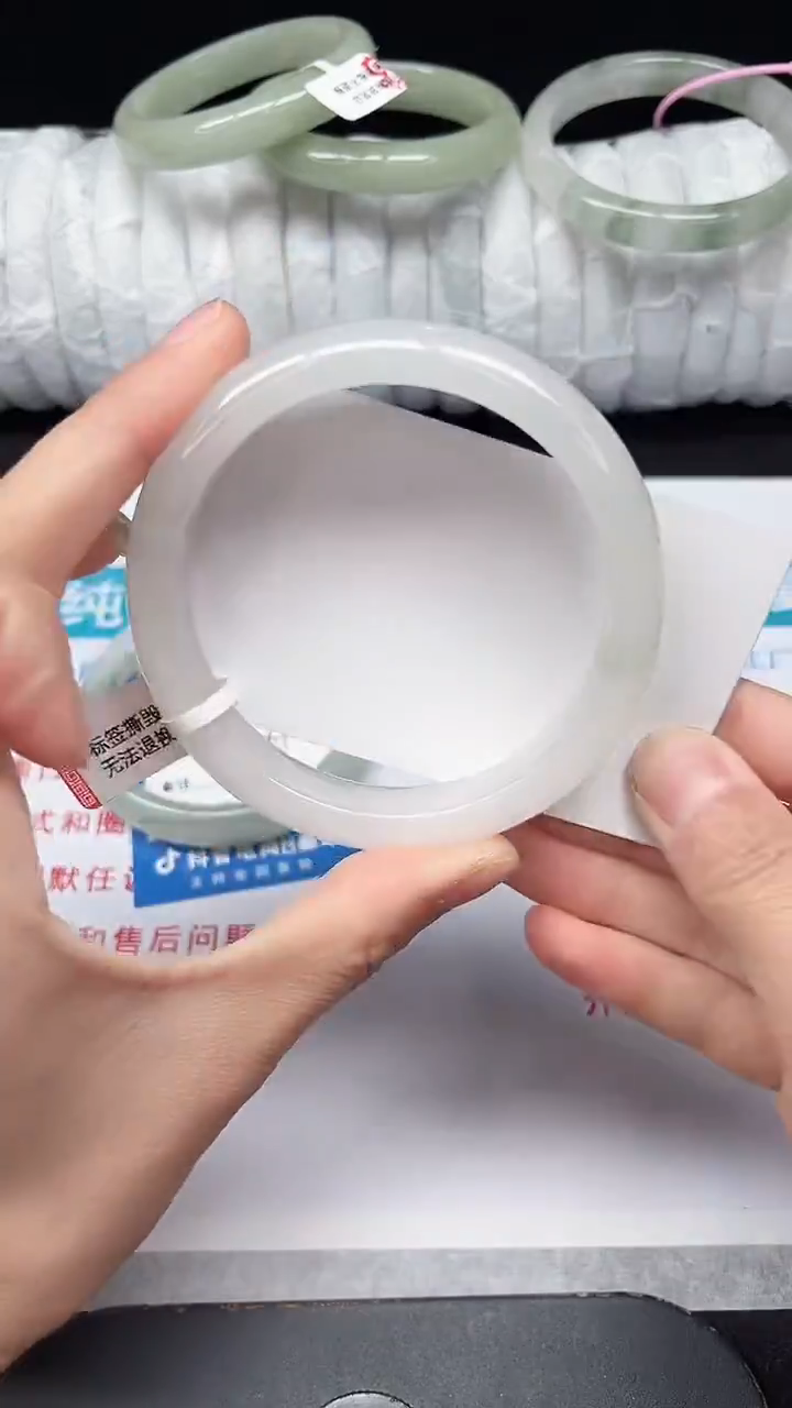 未镶嵌手镯石英质玉177-62/63