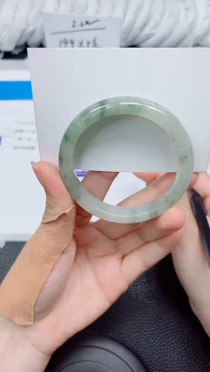 石英质玉手镯未镶嵌372-54