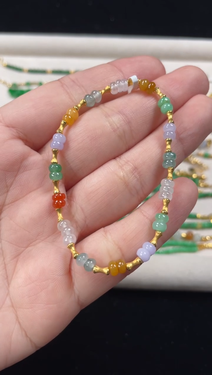 18K金镶嵌手串翡翠一条   P318