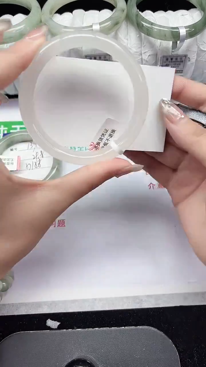 未镶嵌手镯石英质玉138-59/60