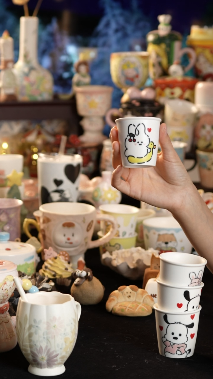 摆件陶景德镇釉下彩手绘设计师款陶瓷