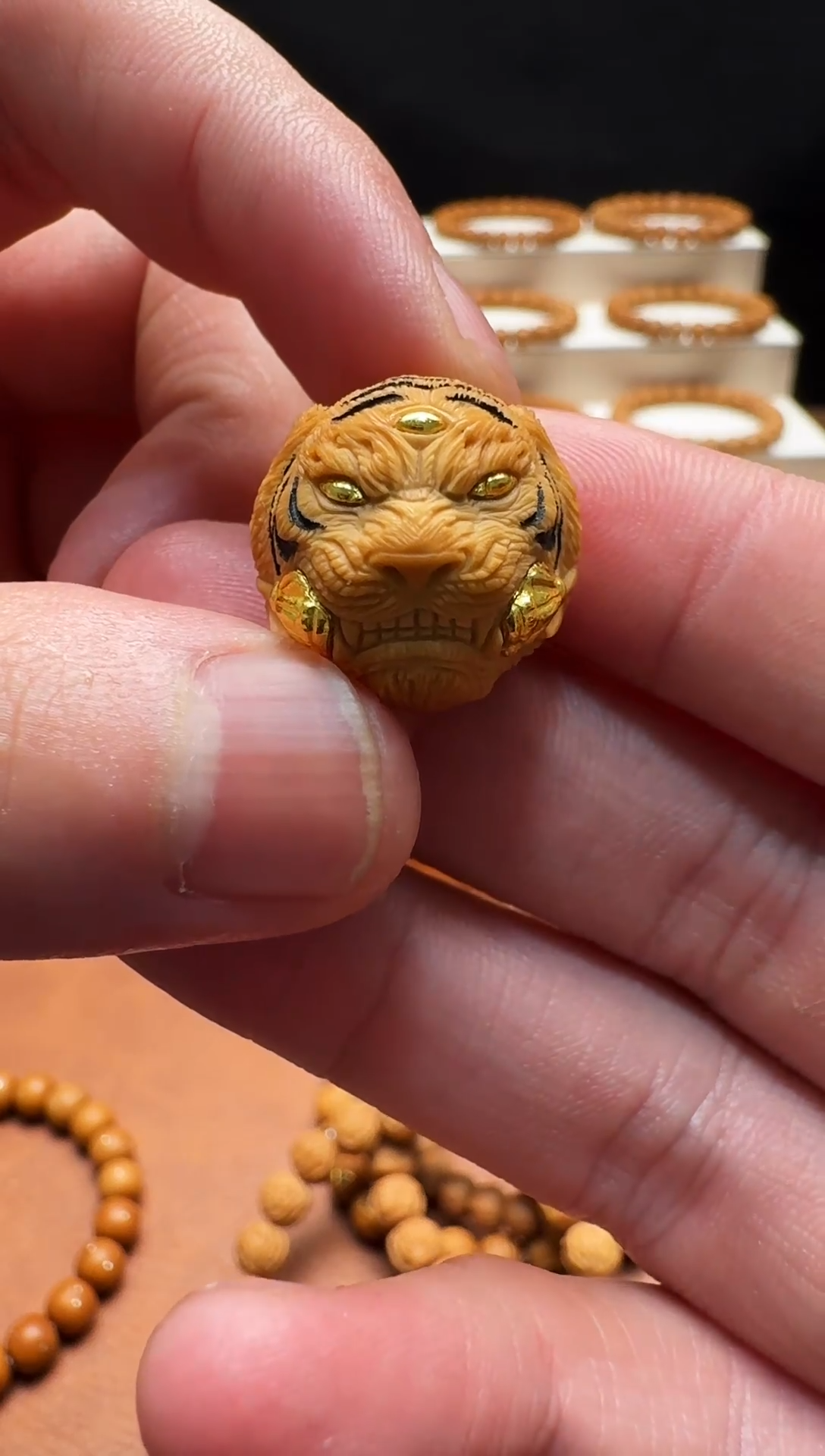 吊坠猴头核桃雕刻山君