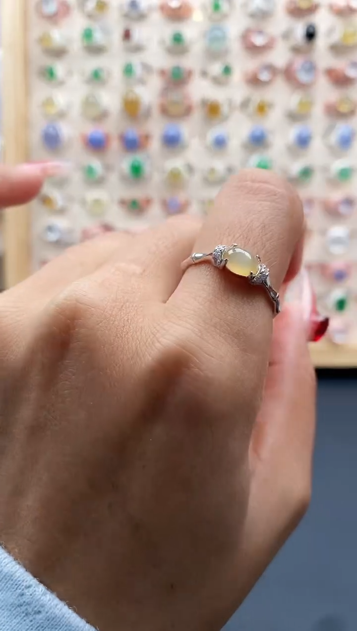 【闪购商品】翡翠戒指银S925镶嵌缅甸天然A货翡翠333 4+1