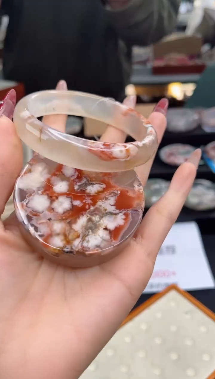 【闪购商品】石英质玉手镯未镶嵌62圈口（赠品镯心）3545048