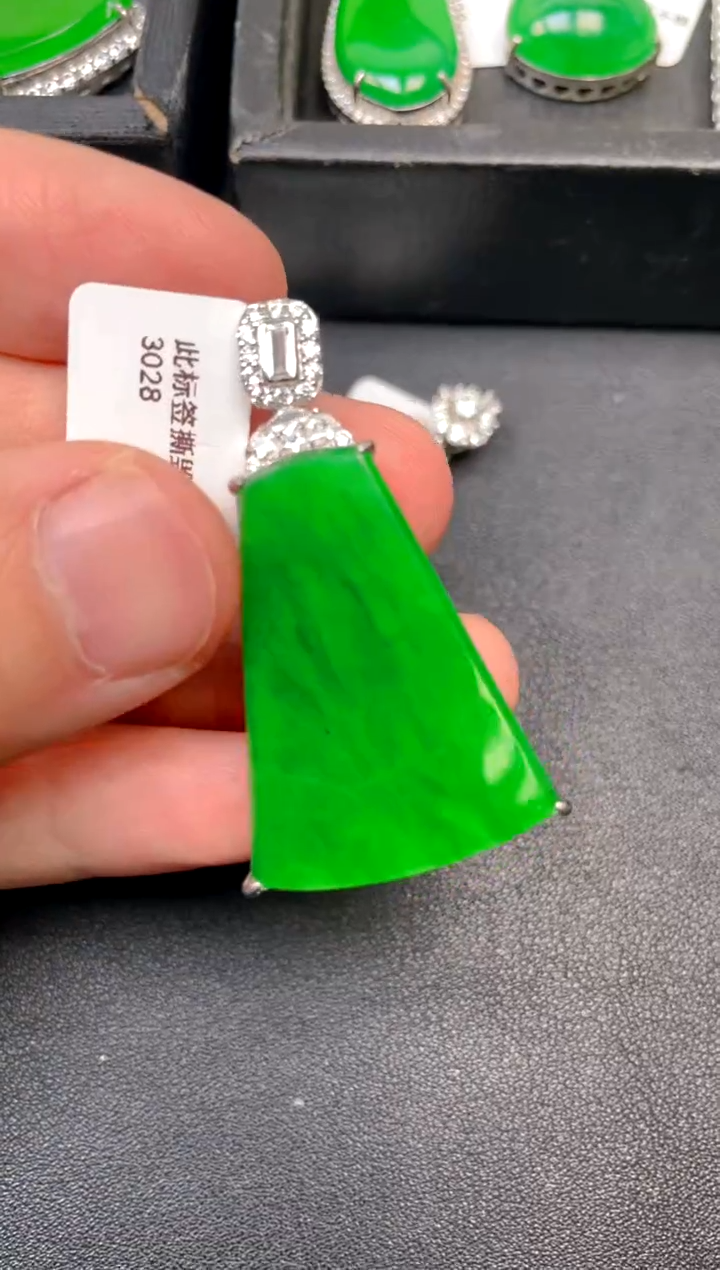 吊坠(不含链)银S925镶嵌翡翠吊坠