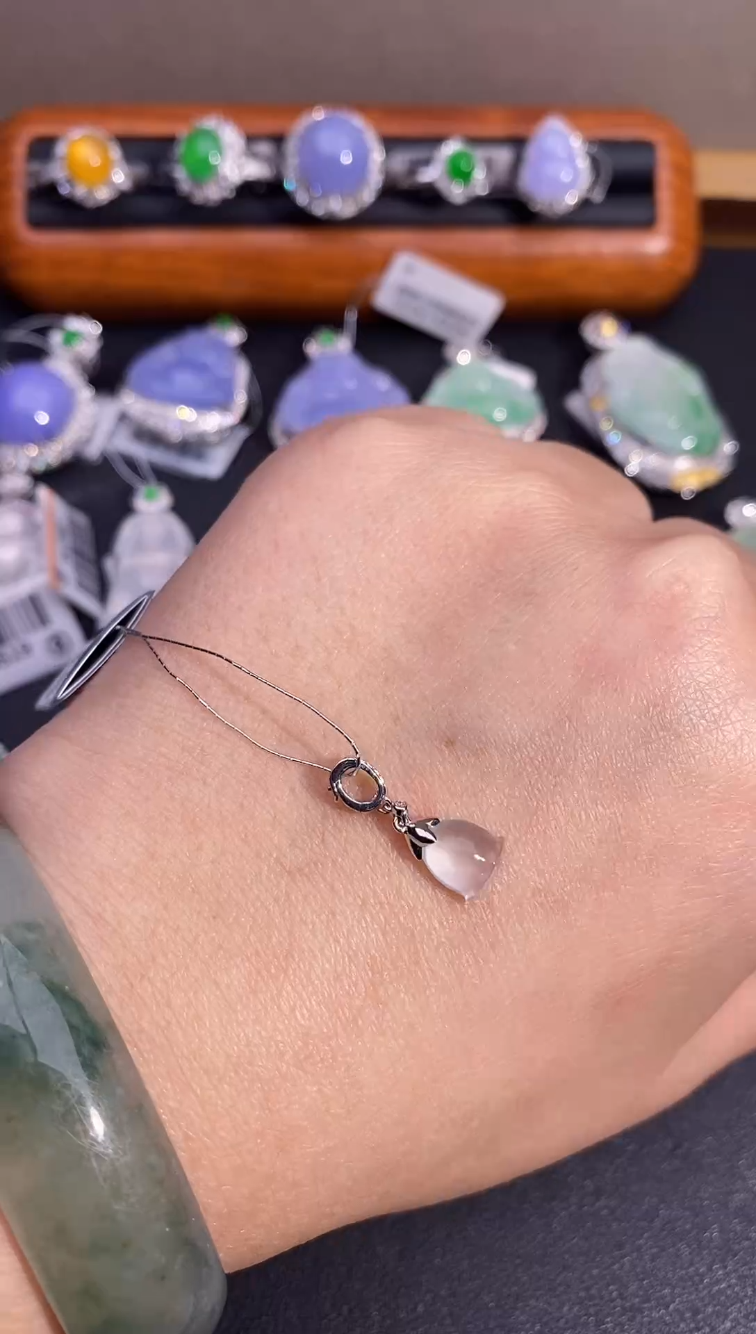 【闪购商品】翡翠颈饰18K金镶嵌万能扣吊坠