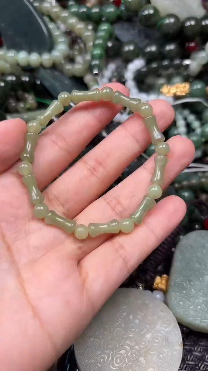 和田玉未镶嵌颈饰1