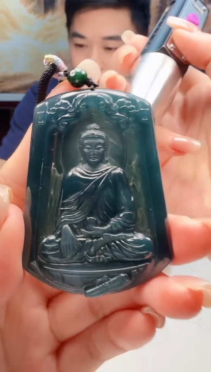 翡翠未镶嵌吊坠(不含链)125