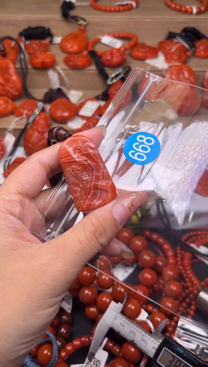 【闪购商品】南红玛瑙珠宝奇石未镶嵌668