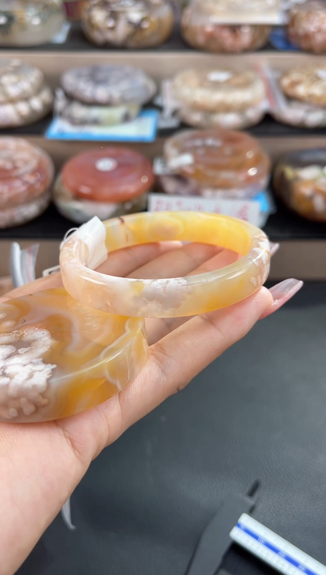 未镶嵌手镯石英质玉55