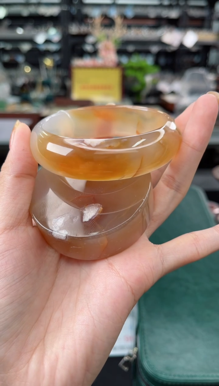 【闪购商品】石英质玉手镯未镶嵌61圈口（赠送镯心）6681341