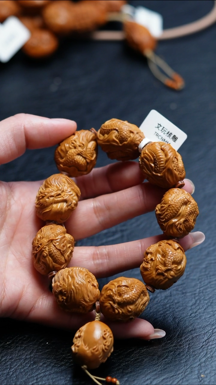 【闪购商品】橄榄核吊坠苏工橄榄核