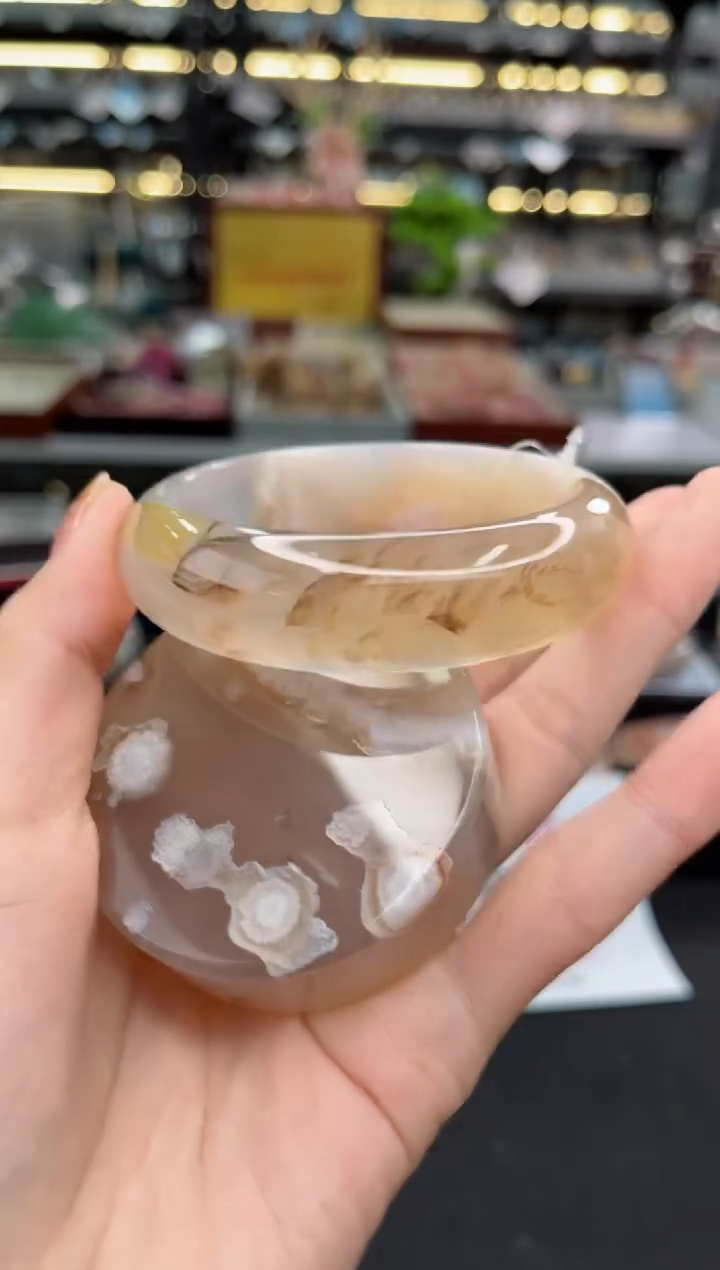 【闪购商品】石英质玉手镯未镶嵌56圈口（赠品镯心）1680816