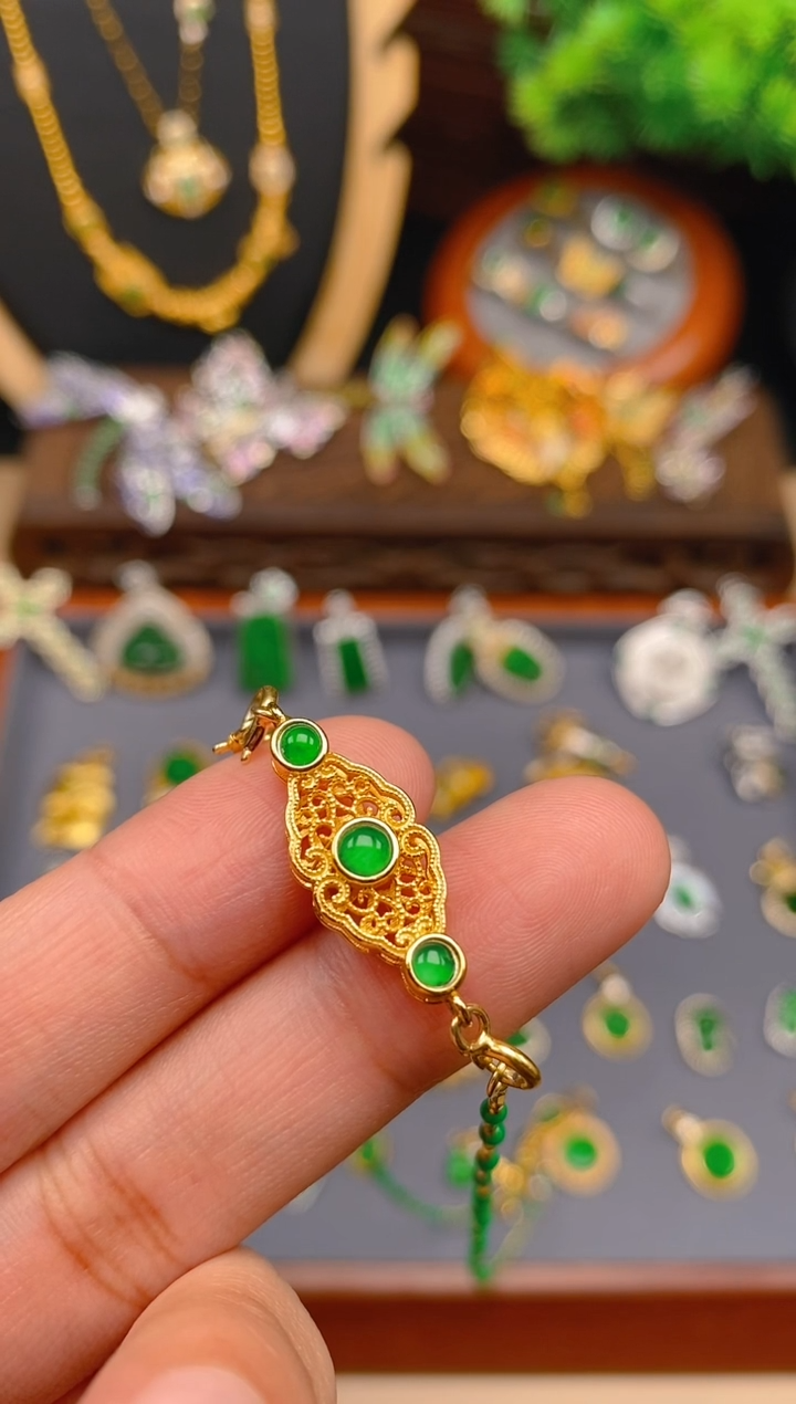 【闪购商品】翡翠吊坠(不含链)银S925镶嵌花丝延长链