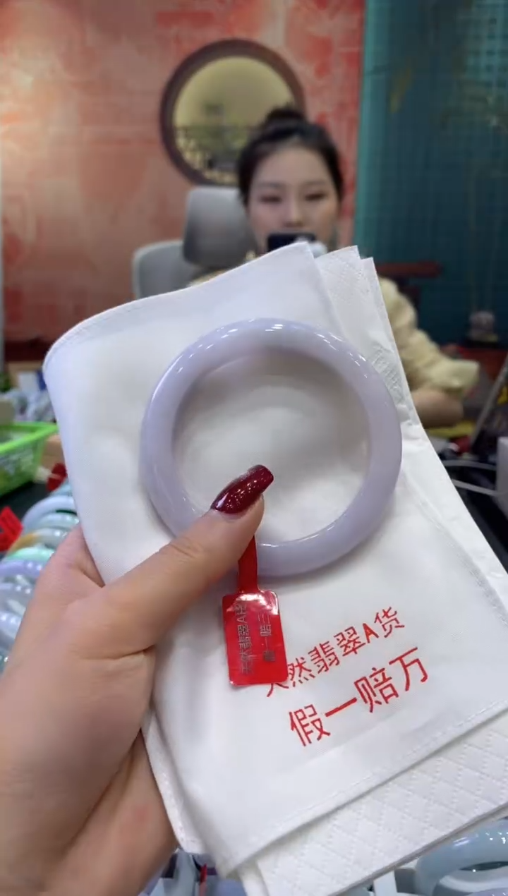 【闪购商品】翡翠手镯未镶嵌多人03350