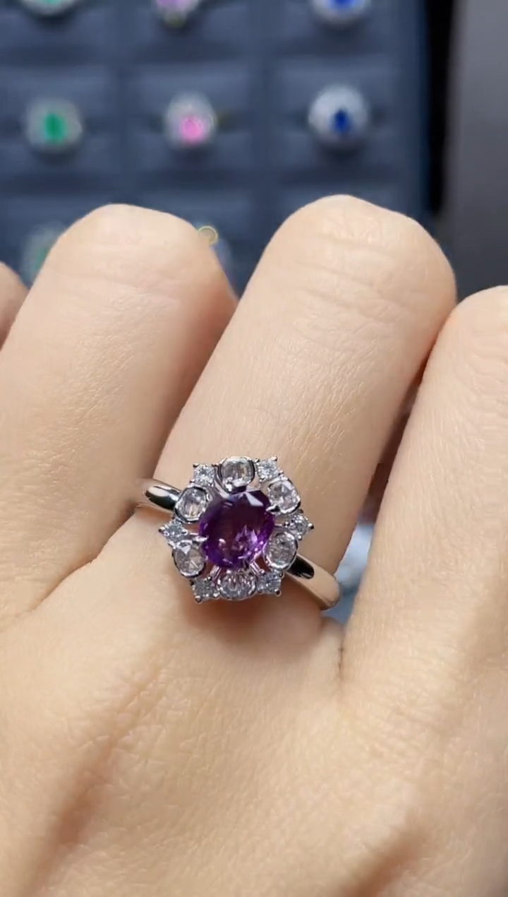 【闪购商品】蓝宝石戒指18K金镶嵌1.17克拉