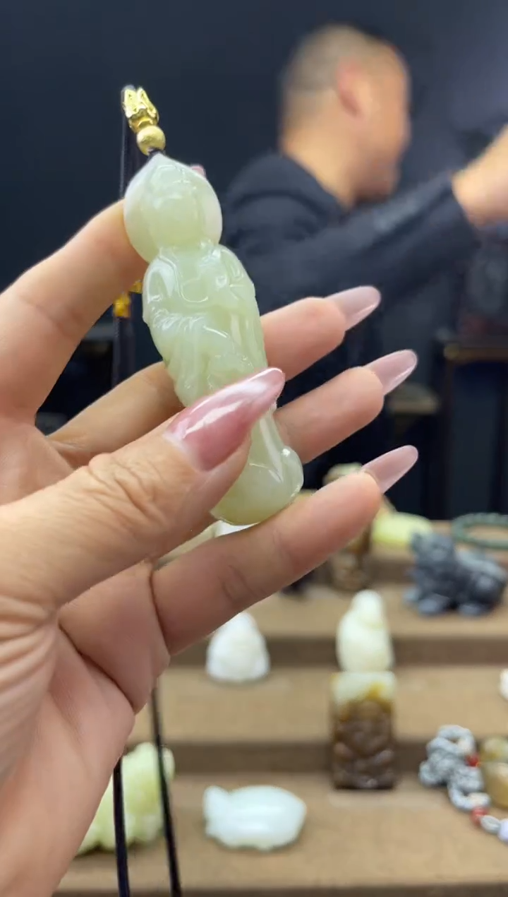 颈饰未镶嵌和田玉1