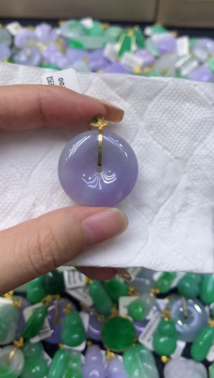 颈饰18K金镶嵌翡翠天然缅甸翡翠A货