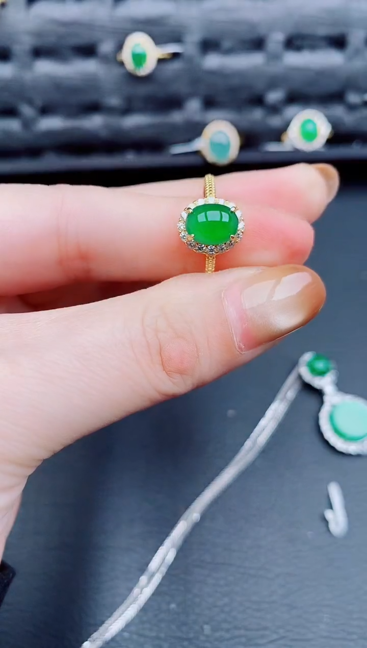 【闪购商品】翡翠戒指银S925镶嵌天然a货翡翠659