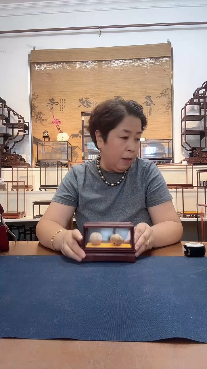 红酸枝木类木头款玻璃罩952